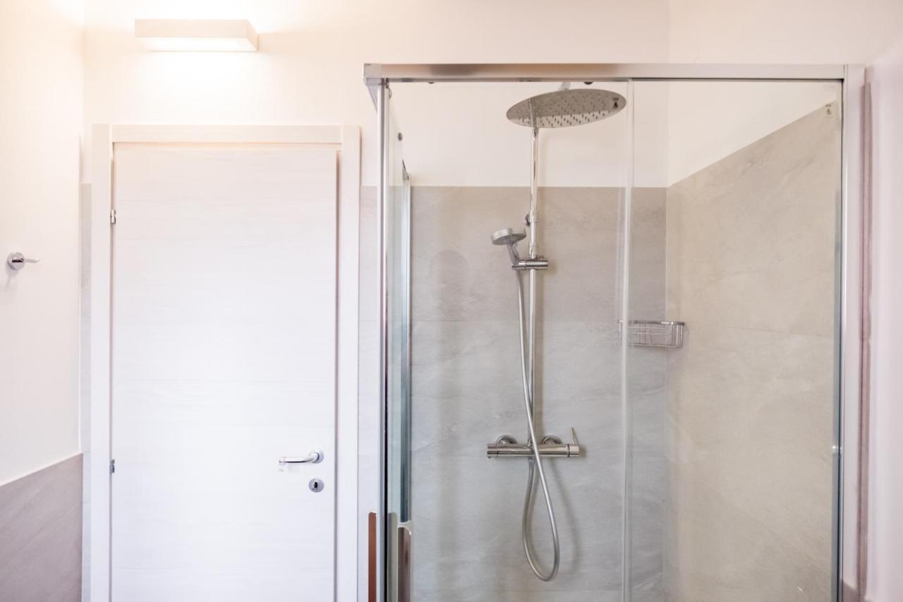 Apartamento Residenza Gelsomino Desenzano del Garda Exterior foto