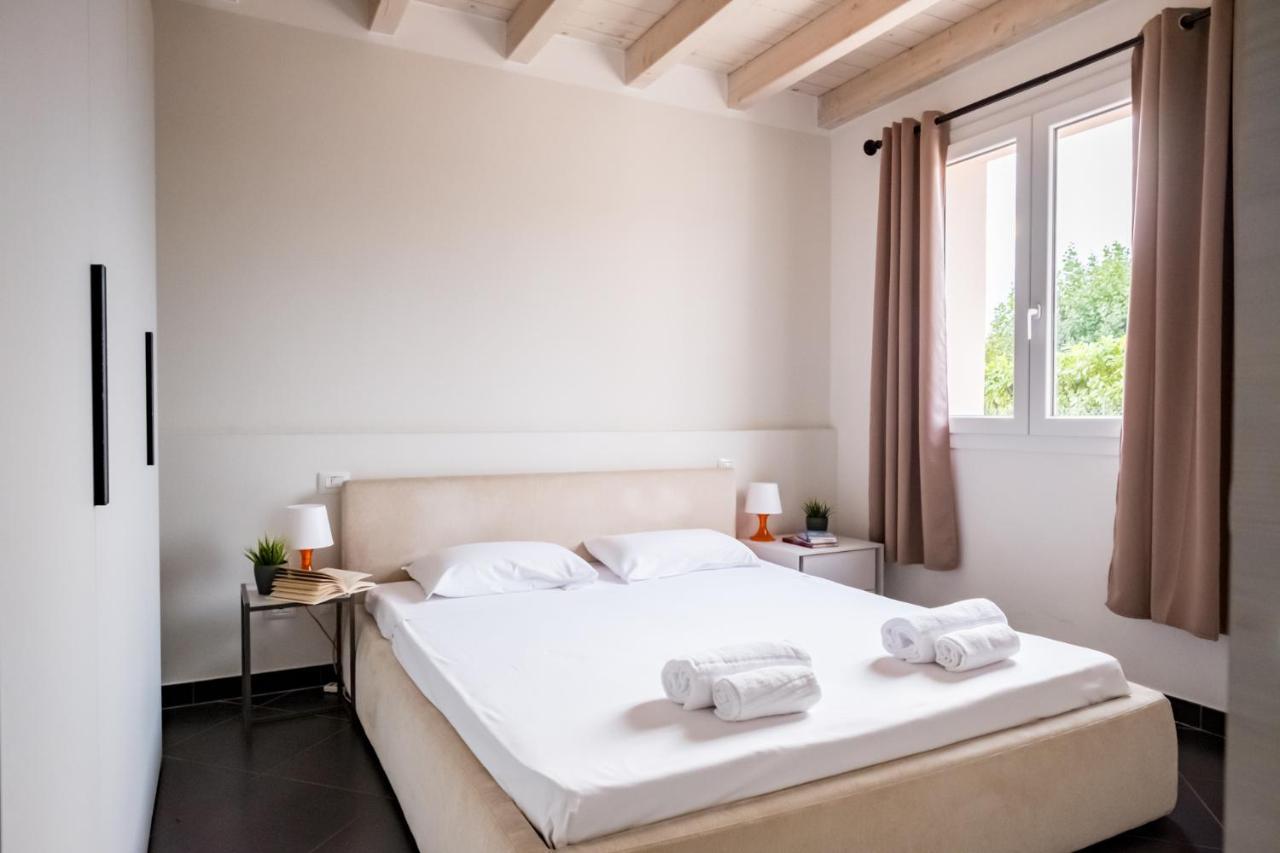 Apartamento Residenza Gelsomino Desenzano del Garda Exterior foto